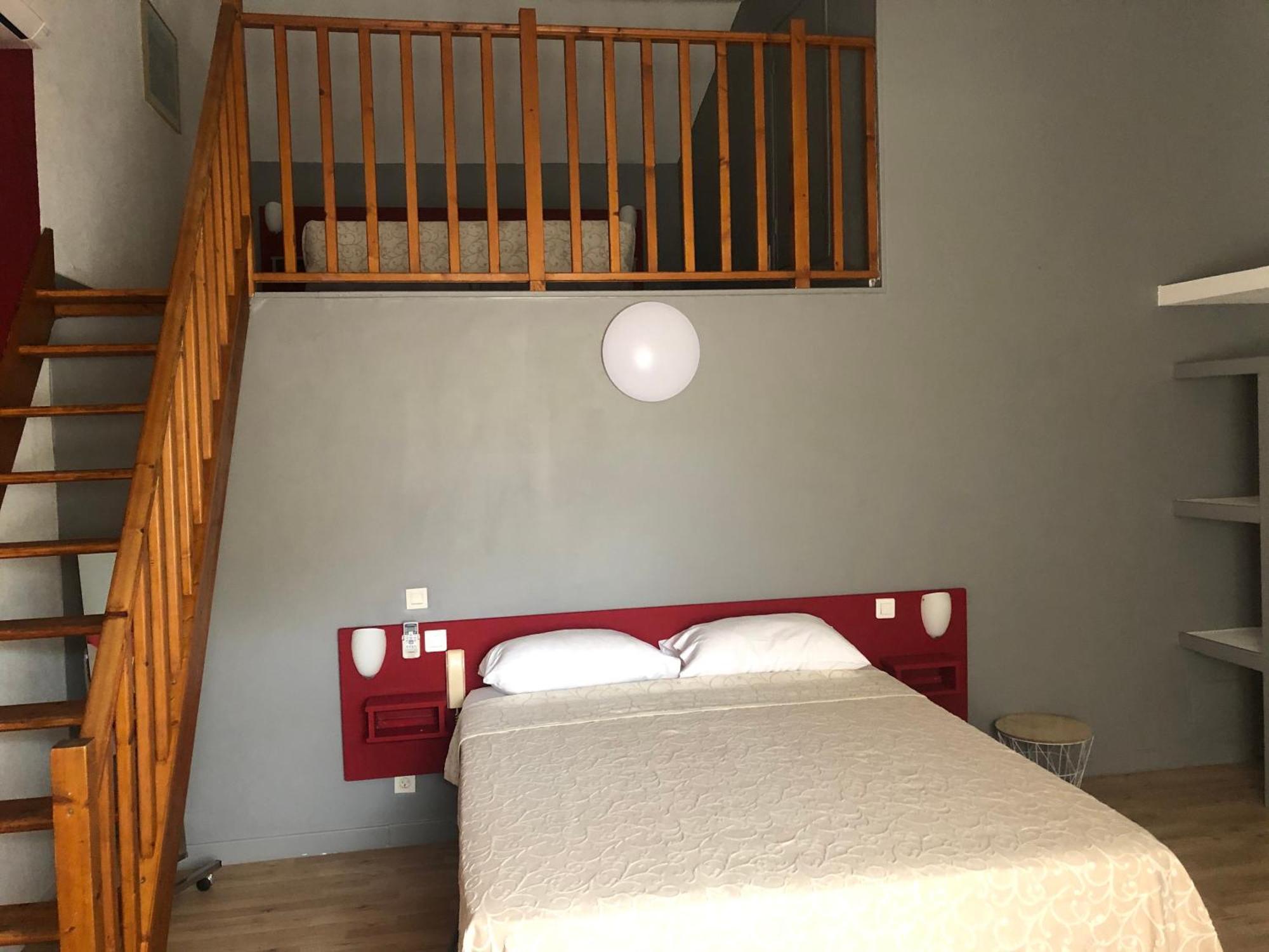 Hotel Aurelia Les Arcs-sur-Argens Экстерьер фото
